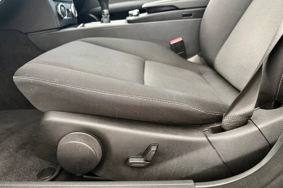 Mercedes C180 2,2 CDi BE 4d