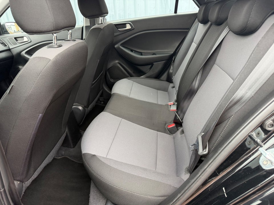 Hyundai i20 1,25 Trend 5d