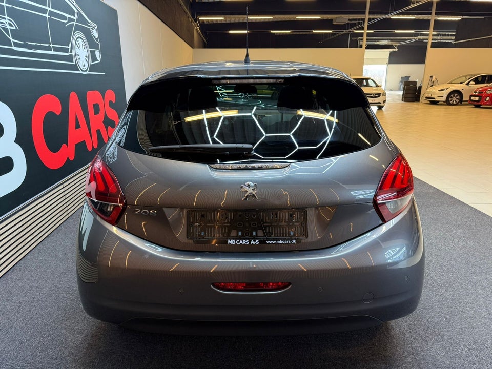 Peugeot 208 1,5 BlueHDi 100 Signature Sky 5d