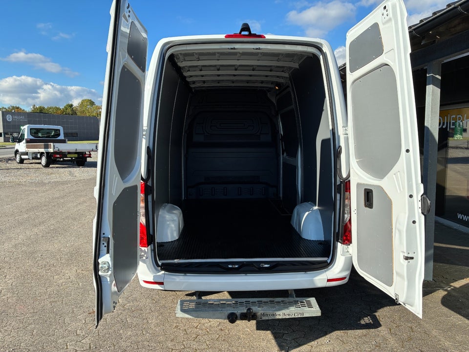 Mercedes Sprinter 317 2,0 CDi A2 Kassevogn aut. RWD