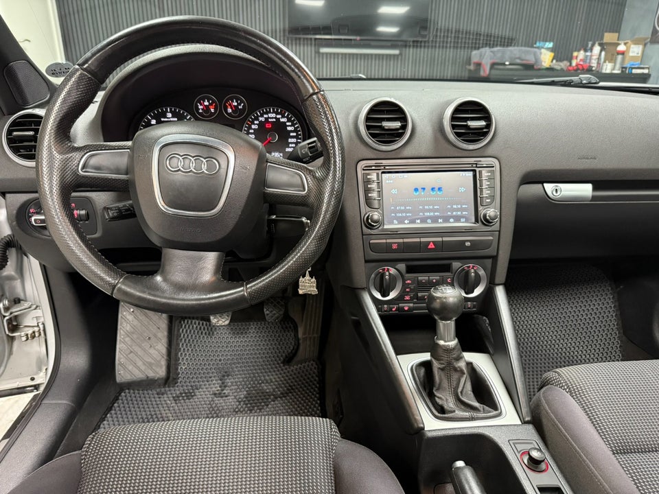 Audi A3 1,9 TDi Attraction Cabriolet 2d