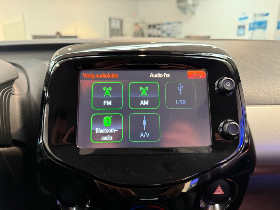 Peugeot 108 1,0 e-VTi 69 Allure 5d