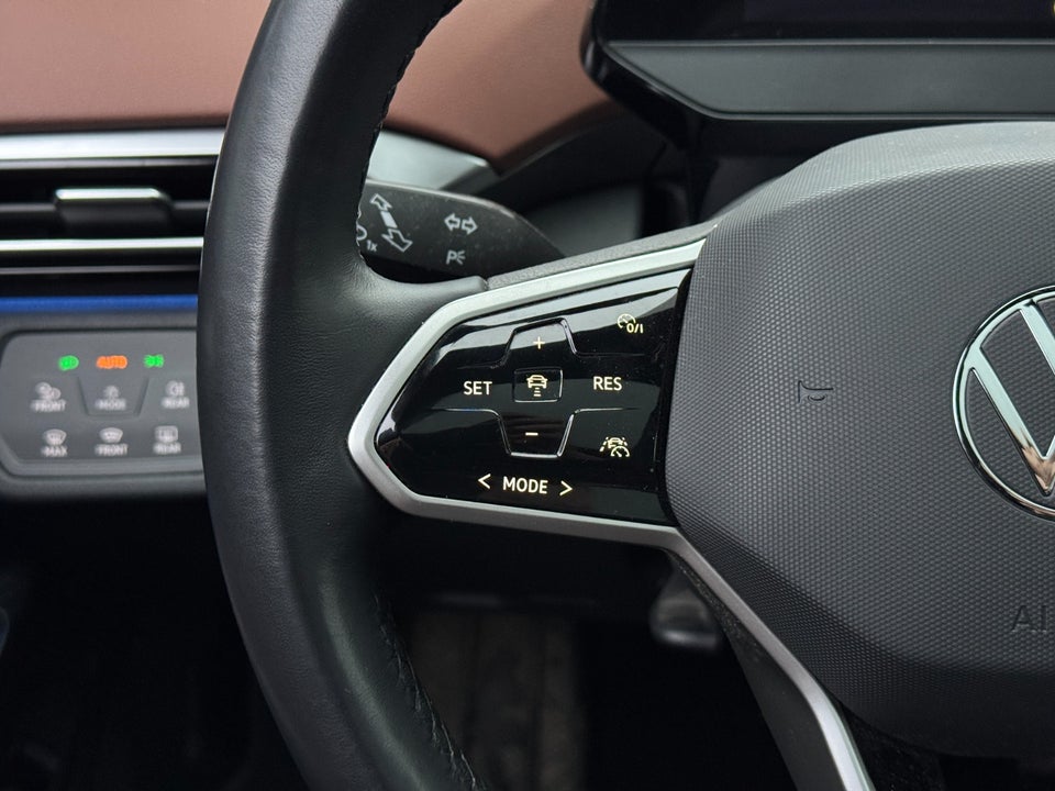 VW ID.4 77 Pro Performance Tech 5d