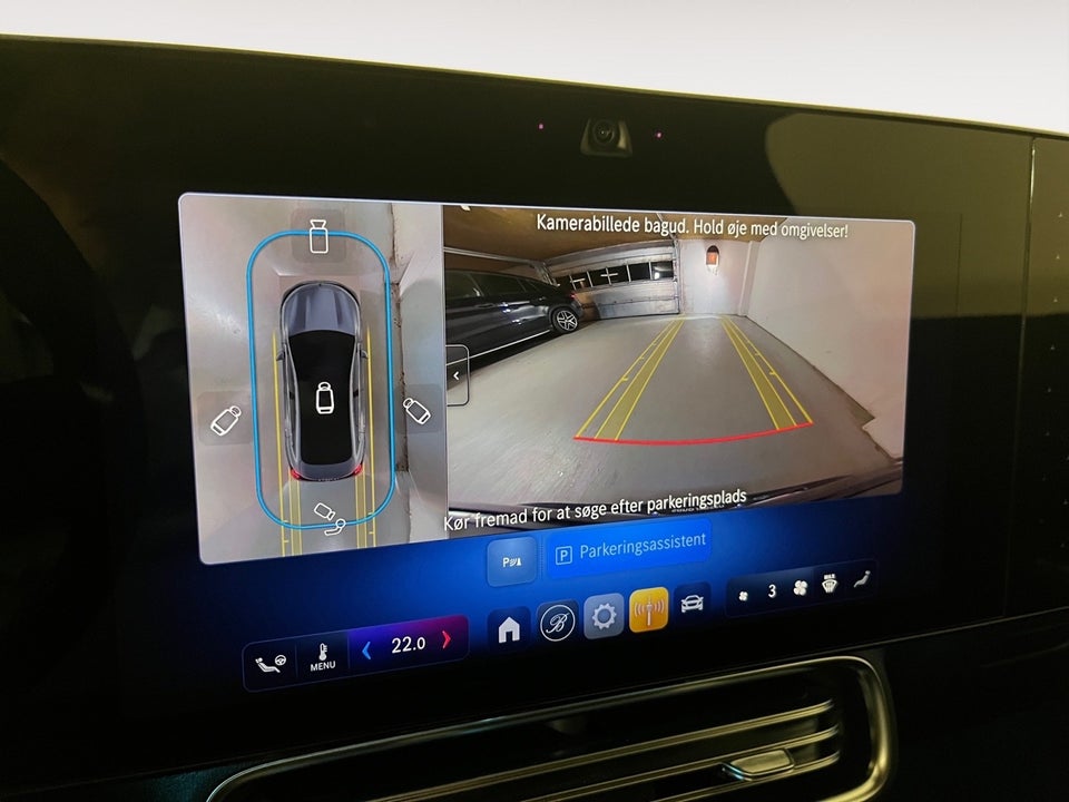 Mercedes CLA350 EQ Progressive 4Matic 4d