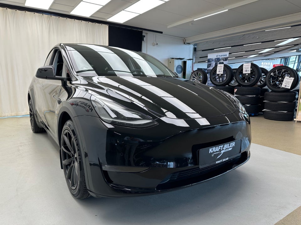 Tesla Model Y Long Range AWD 5d