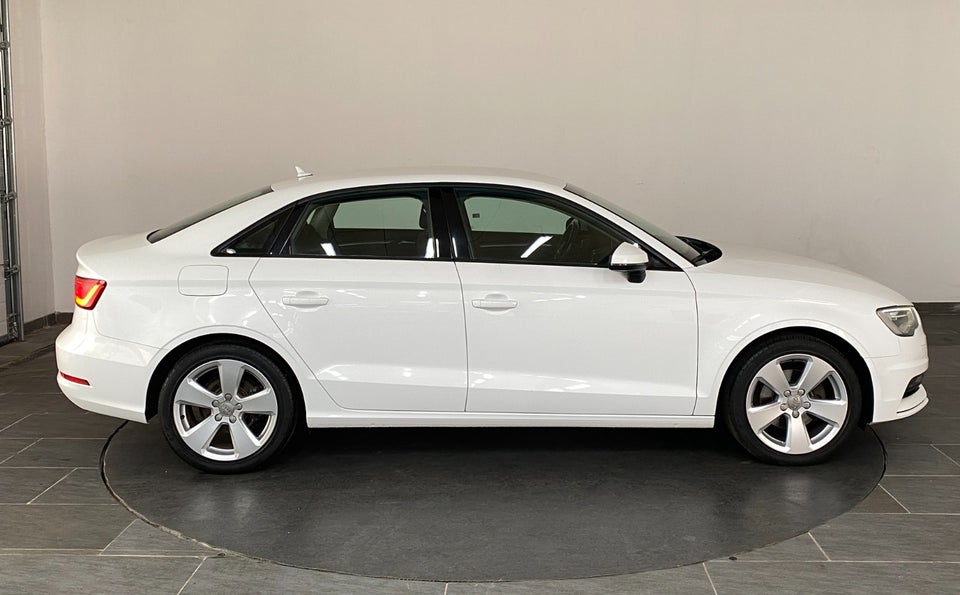 Audi A3 1,4 TFSi 150 Ambition 4d