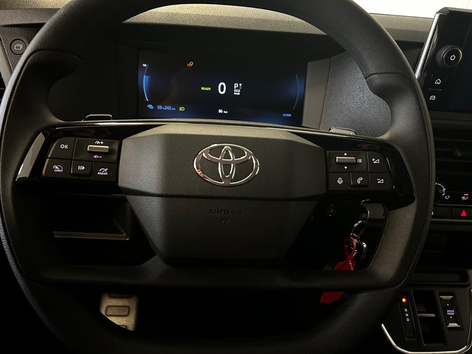 Toyota ProAce 75 Medium Comfort Master