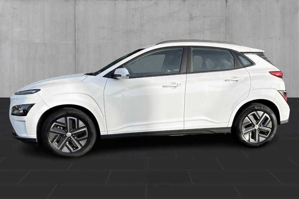 Hyundai Kona 39 EV Select 5d