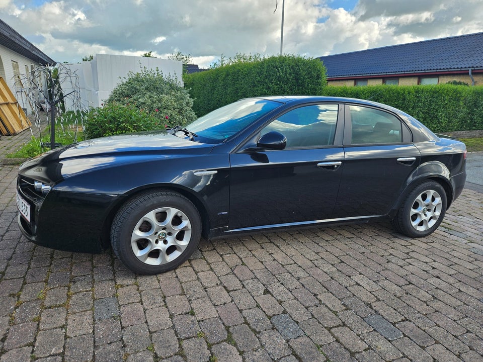 Alfa Romeo 159 2,2 JTS S 4d