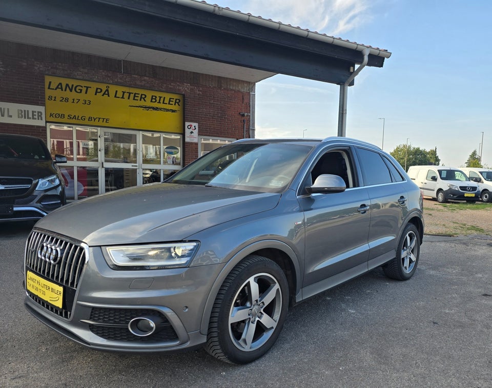 Audi Q3 2,0 TFSi 211 quattro S-tr. Van 5d