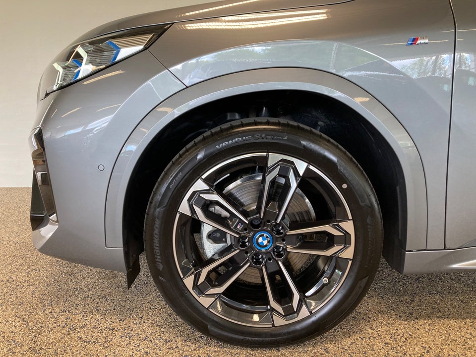 BMW iX2 xDrive30 M-Sport 5d
