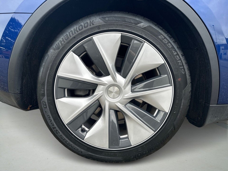Tesla Model Y RWD 5d