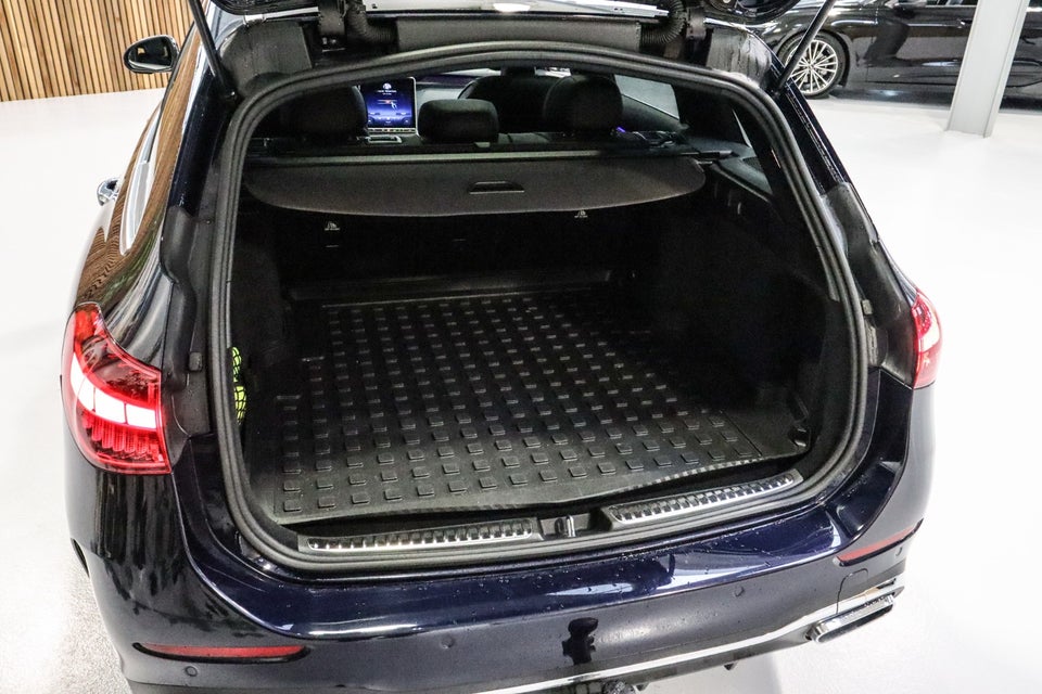 Mercedes C300 d 2,0 AMG Line stc. aut. 5d