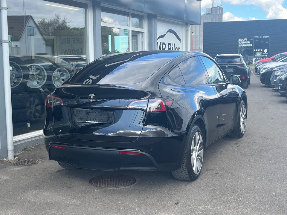 Tesla Model Y Long Range AWD 5d