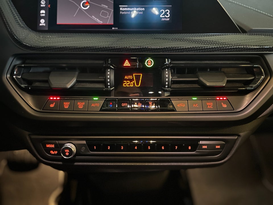 BMW 118d 2,0 Sport Line aut. 5d