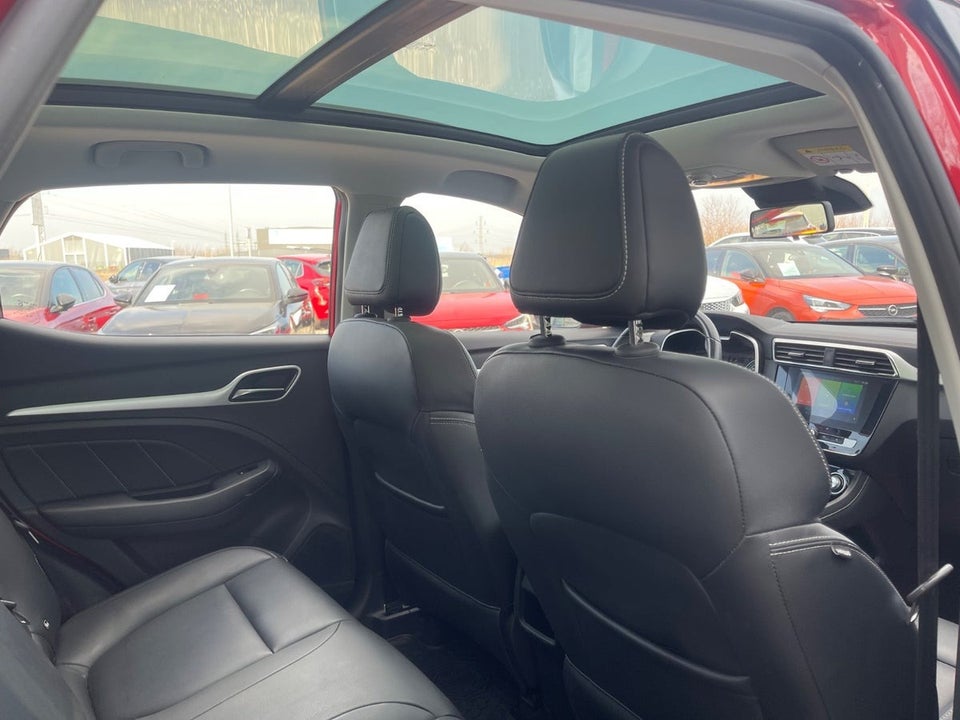 MG ZS EV Luxury 5d