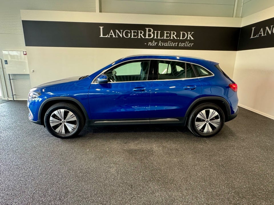 Mercedes EQA300 Progressive 4Matic 5d