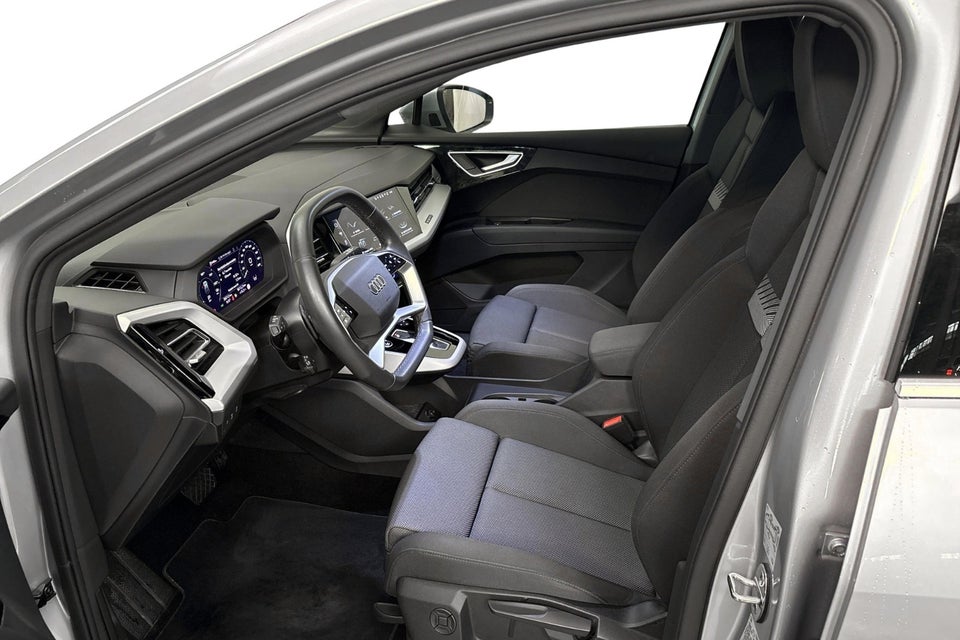 Audi Q4 e-tron 45 Progress 5d
