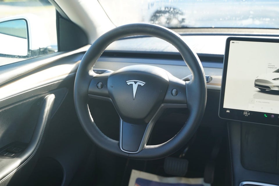 Tesla Model Y RWD 5d