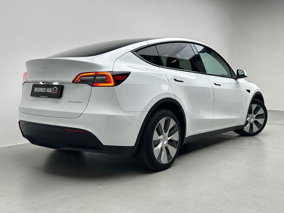 Tesla Model Y Long Range AWD 5d