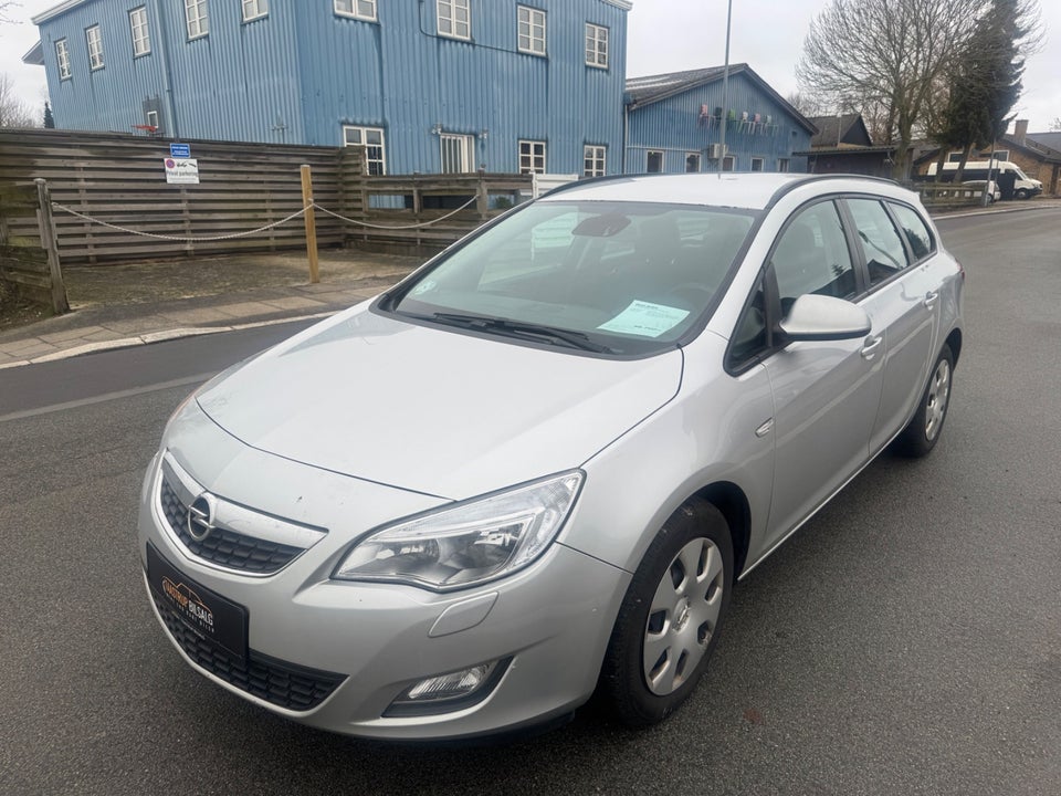 Opel Astra 1,4 T 140 Enjoy Sports Tourer 5d