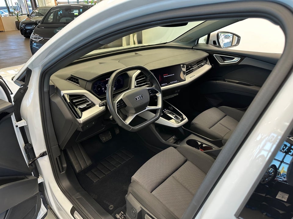 Audi Q4 e-tron 45 Progress 5d