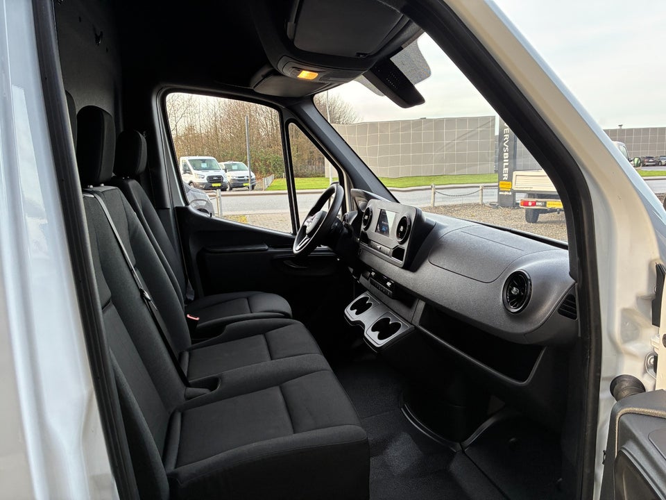 Mercedes Sprinter 316 2,2 CDi A2 Kassevogn aut. RWD