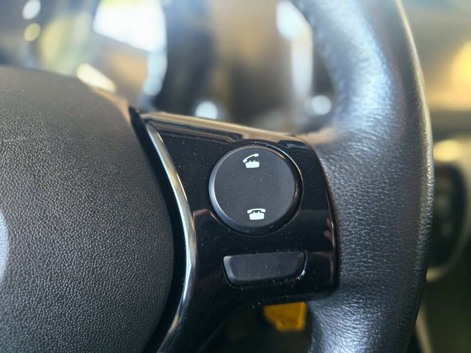 Toyota Aygo 1,0 VVT-i x-press x-shift 5d