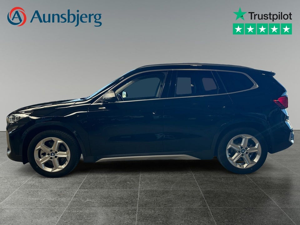 BMW iX1 xDrive30 X-Line 5d