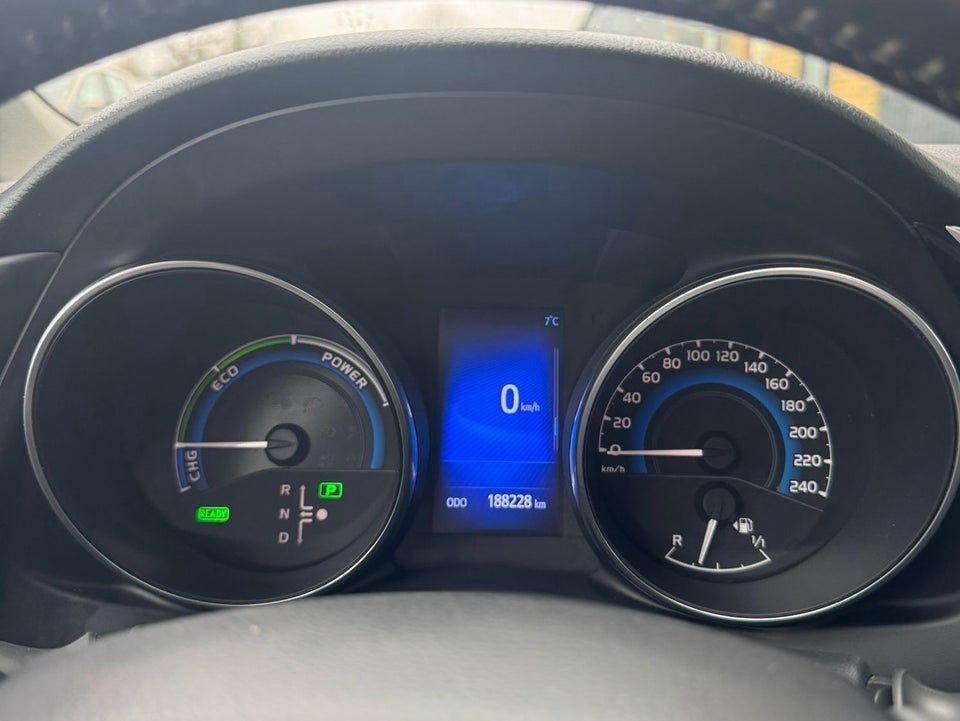 Toyota Auris 1,8 Hybrid H2 Touring Sports CVT 5d