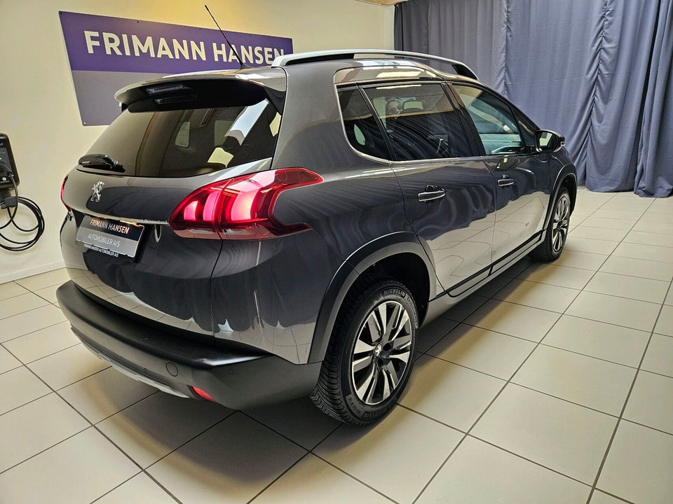 Peugeot 2008 1,2 PureTech 130 Allure Sky 5d