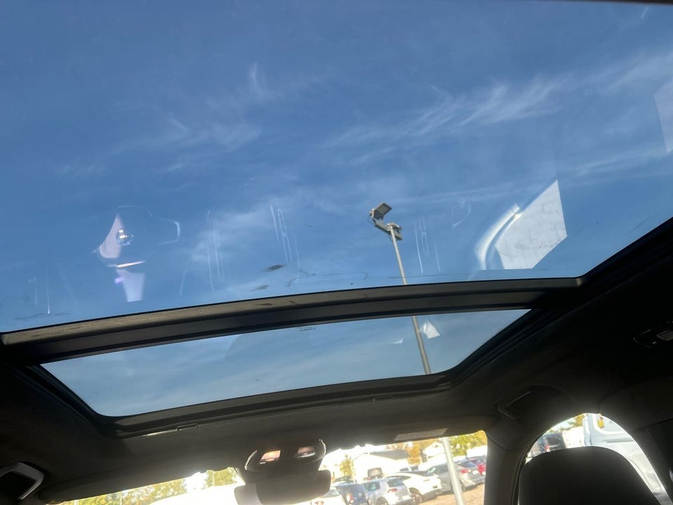 Volvo EX40 Extended Range Black Edition 5d