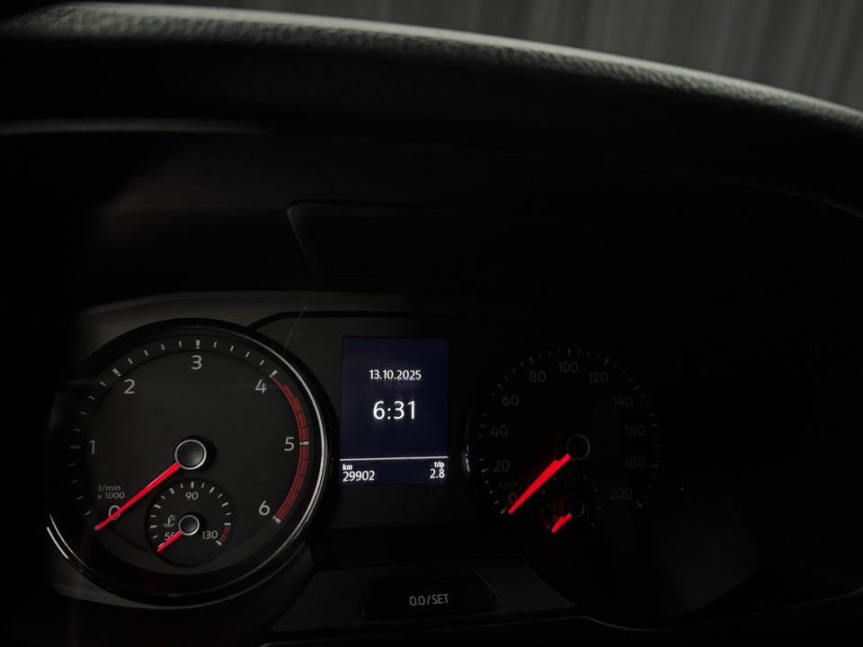 VW Crafter 30 2,0 TDi 140 Kassevogn L3H2