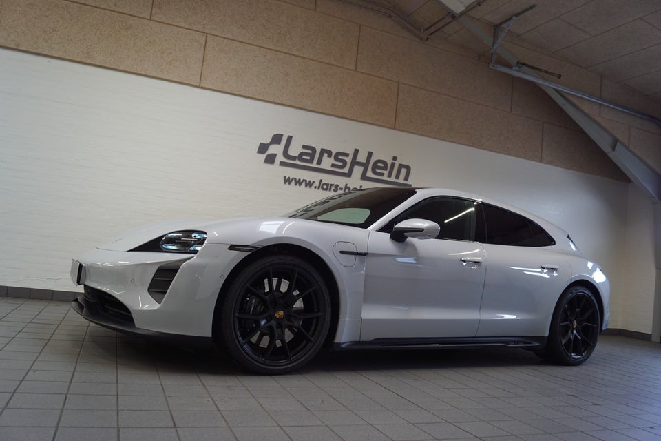 Porsche Taycan GTS Performance+ Sport Turismo 5d