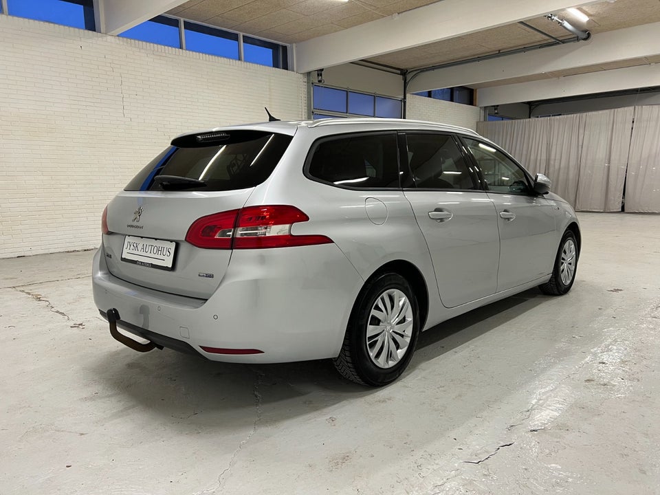 Peugeot 308 1,6 BlueHDi 120 Style Sky SW 5d