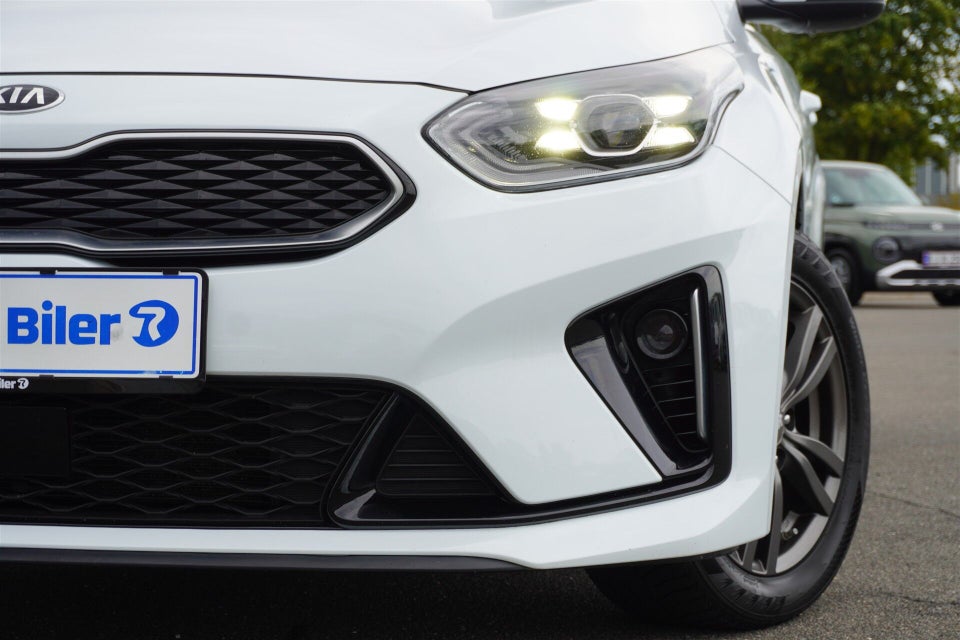 Kia Ceed 1,6 PHEV Prestige SW DCT 5d