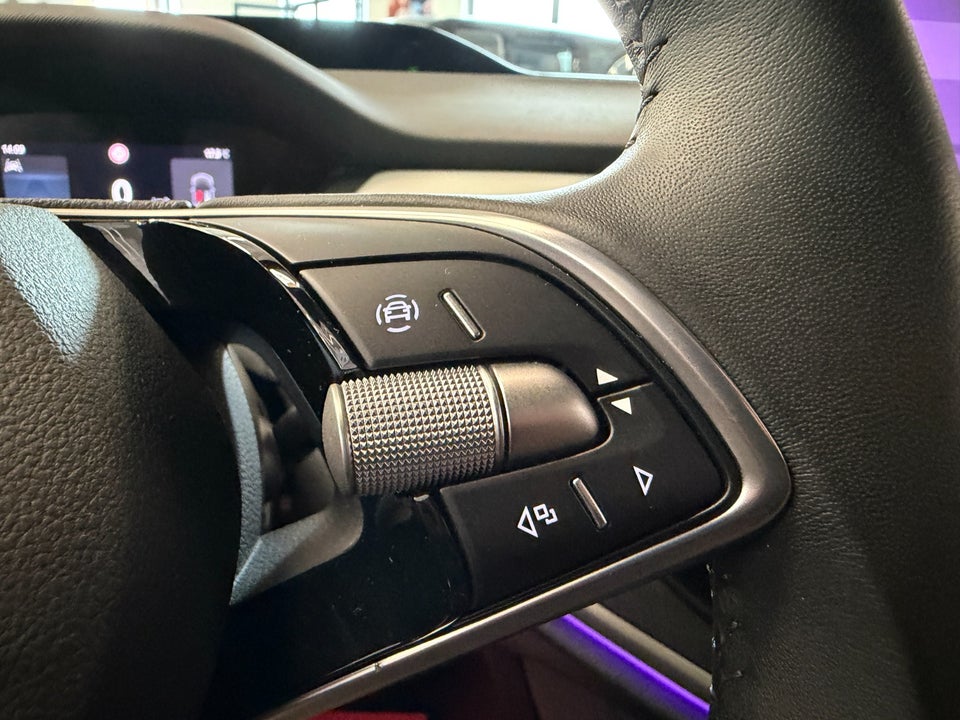 Skoda Elroq 85 iV Lodge Advanced 5d