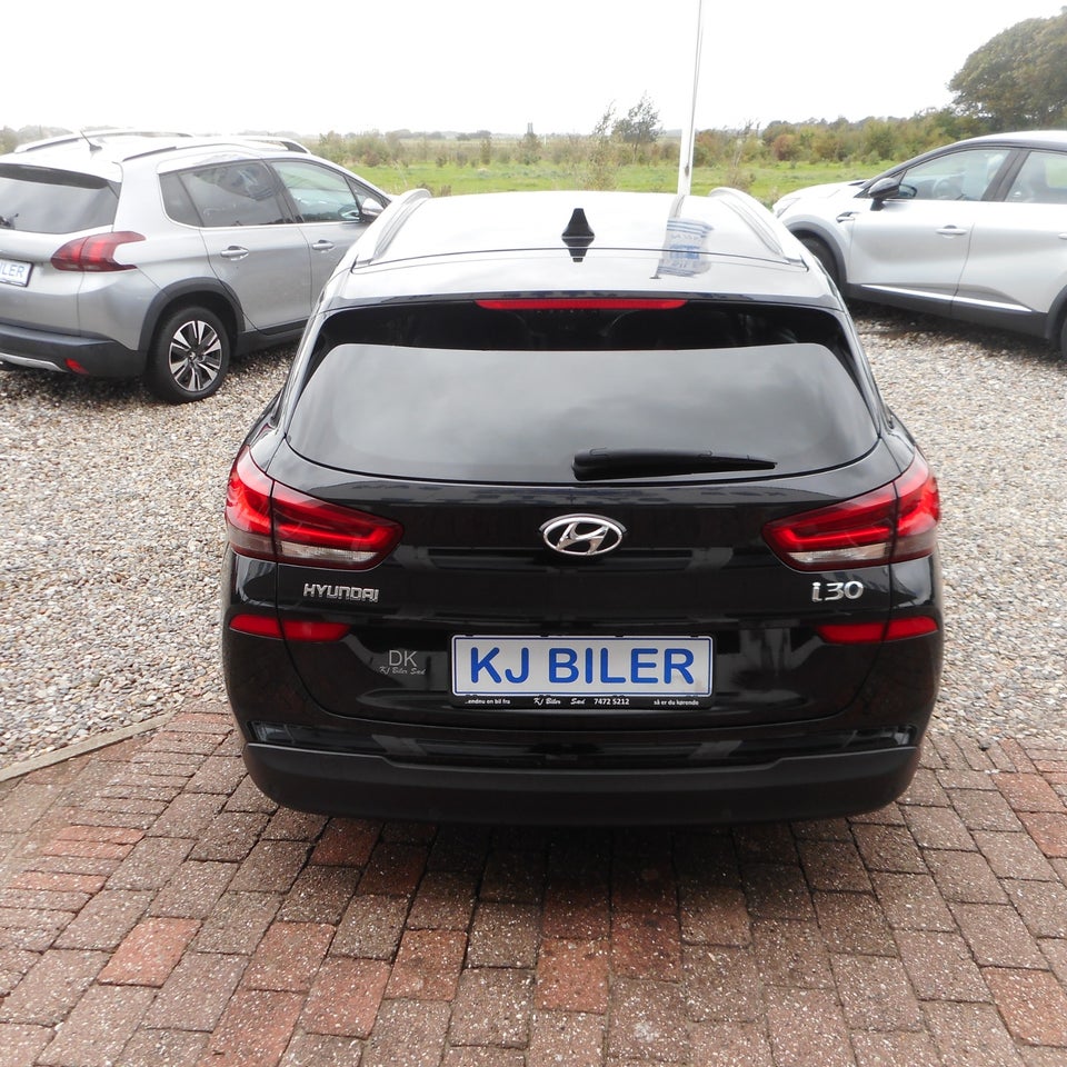 Hyundai i30 1,6 CRDi 136 Premium stc. DCT 5d