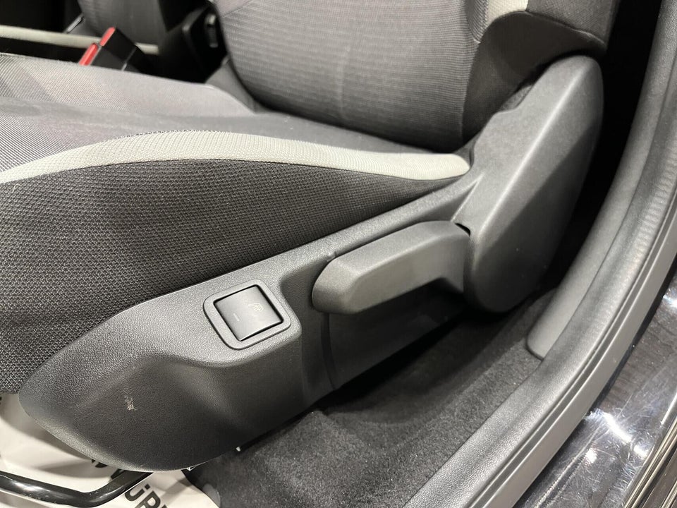 Toyota Aygo 1,0 VVT-i x-press 5d