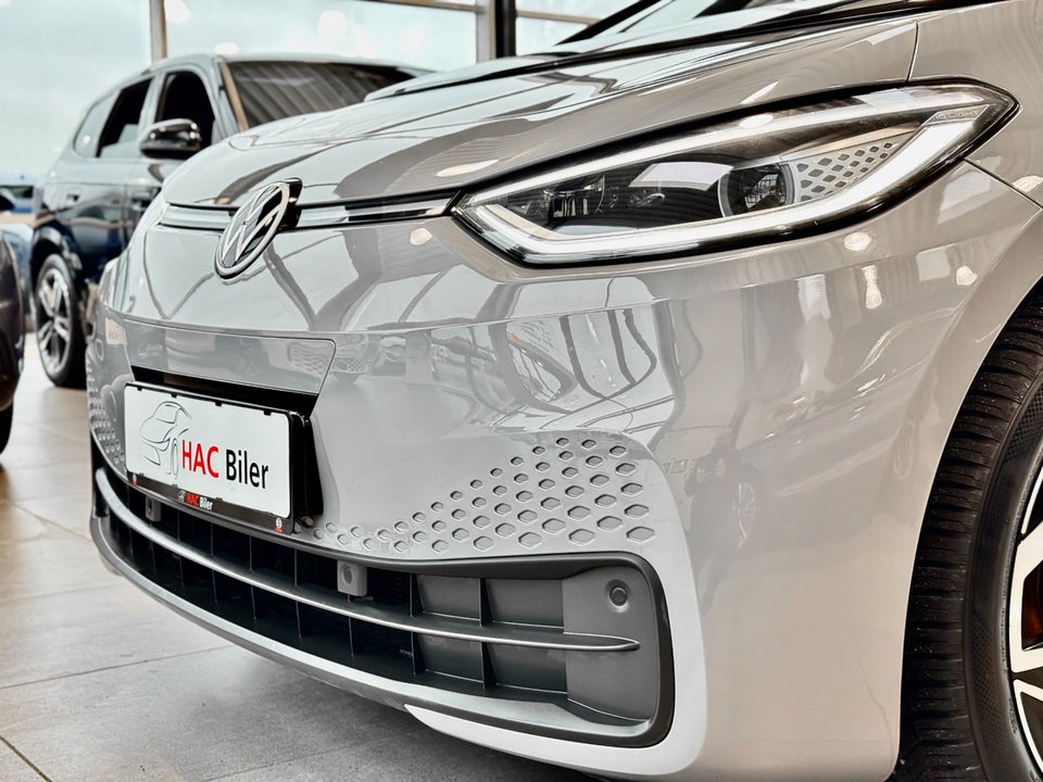 VW ID.3 58 Family 5d