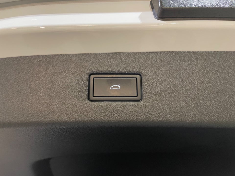 Ford Explorer 82 Select Extended Range 5d