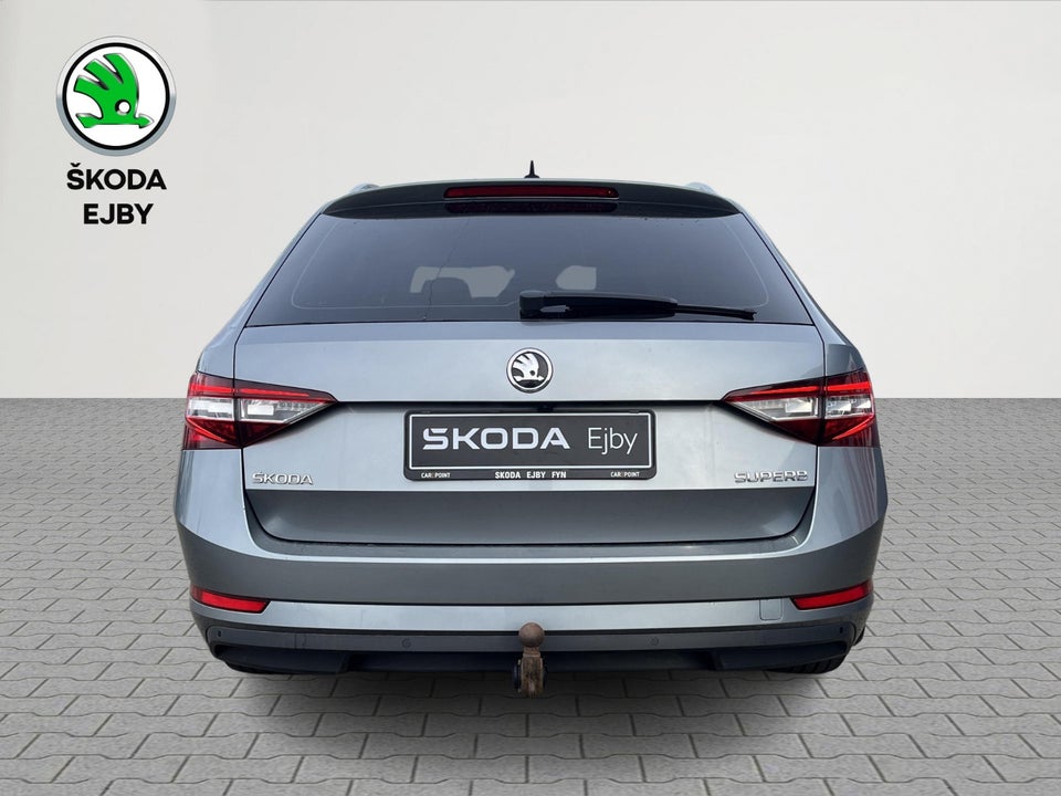 Skoda Superb 1,8 TSi 180 Style Combi DSG 5d