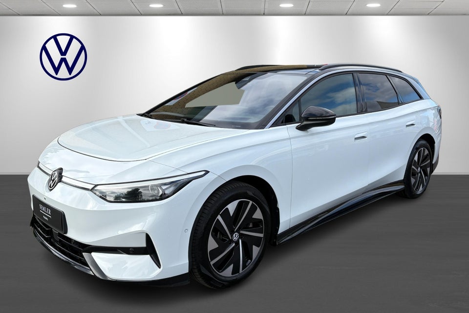 VW ID.7 77 Style+ Tourer 5d