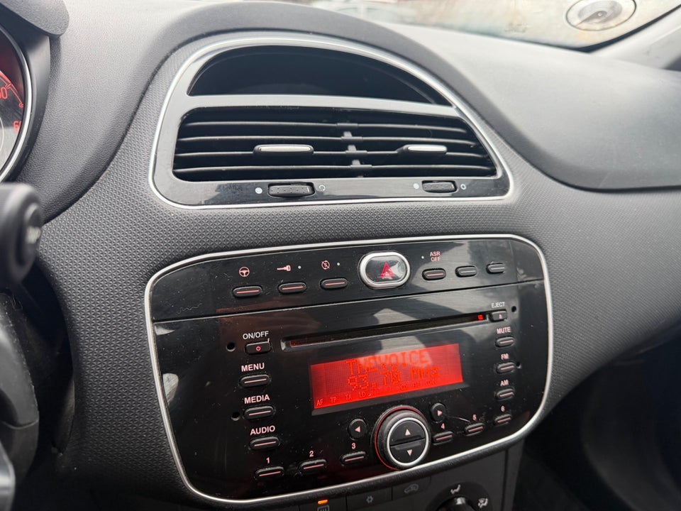 Fiat Punto 1,4 Dynamic 5d