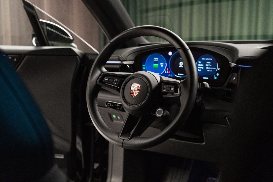 Porsche Macan 4 5d