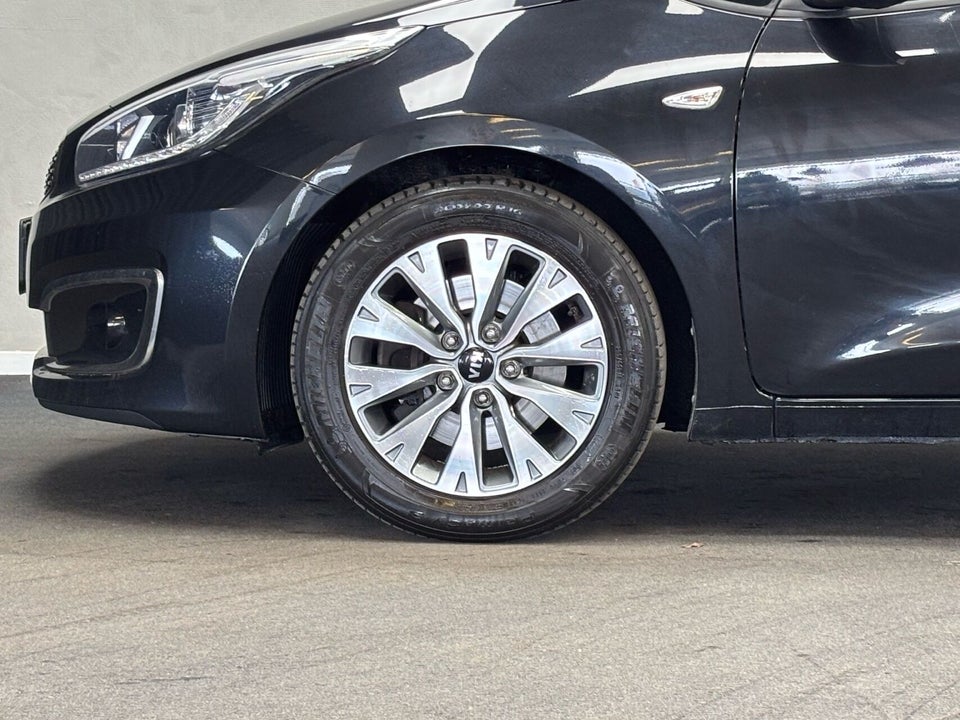 Kia Ceed 1,4 CVVT Style Limited SW 5d