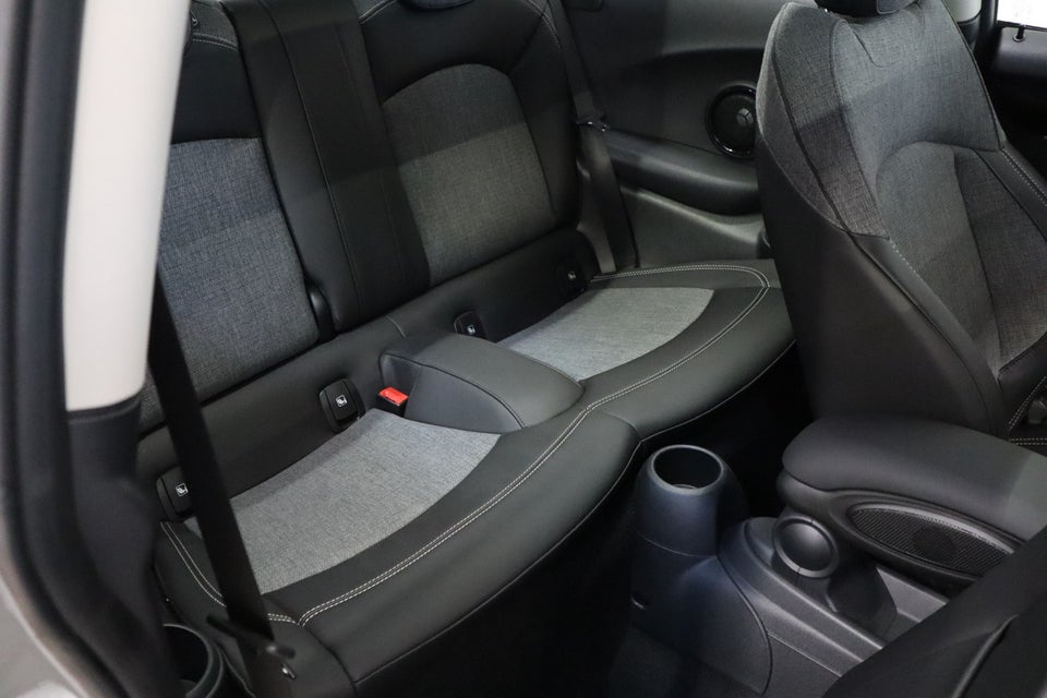 MINI Cooper SE Edition Premium Plus 3d