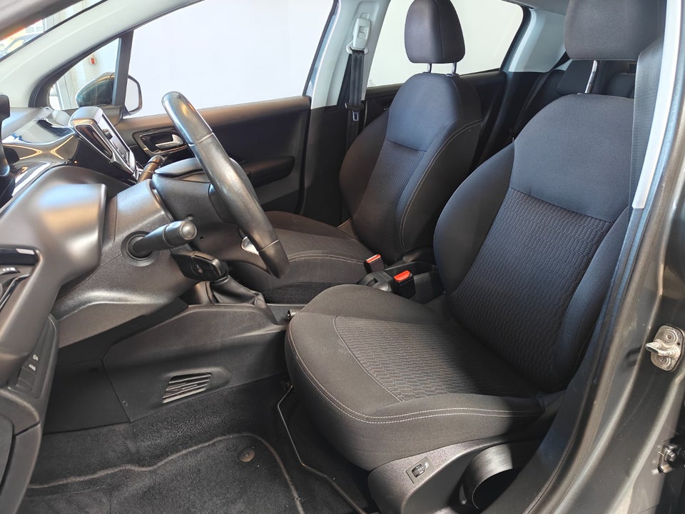 Peugeot 208 1,6 BlueHDi 100 Desire 5d
