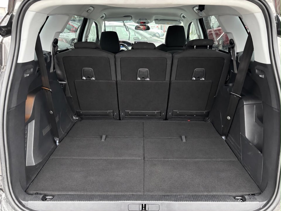 Peugeot 5008 1,2 e-THP 130 Allure 7prs 5d