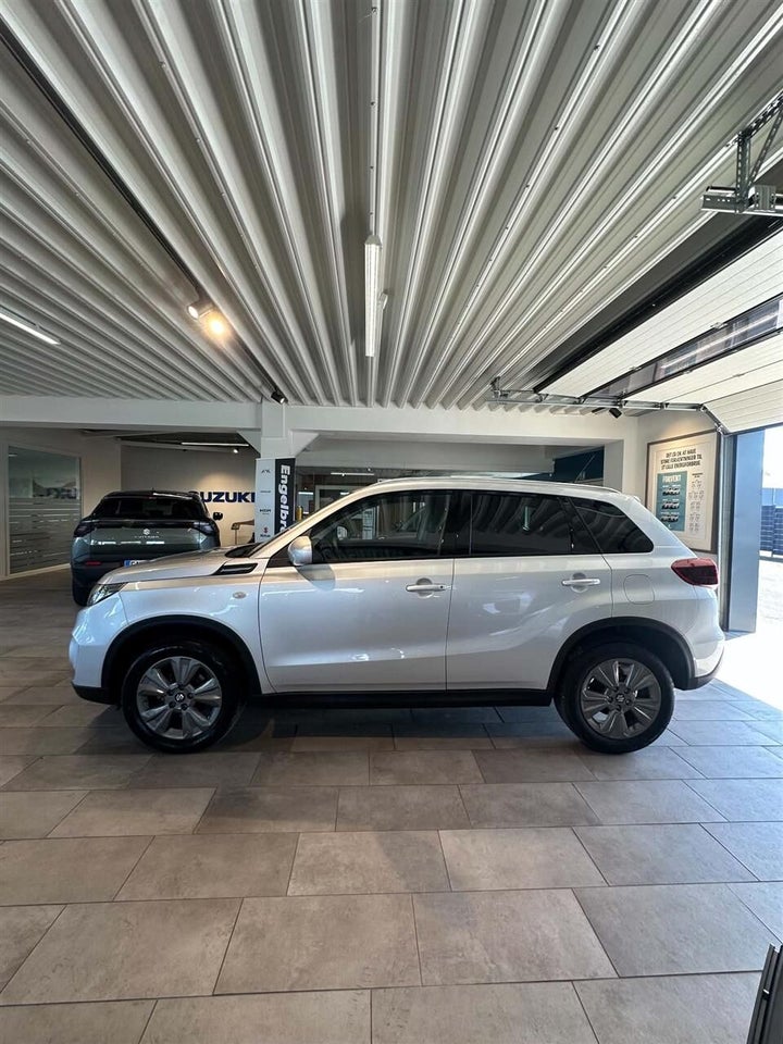 Suzuki Vitara 1,4 mHybrid Active 5d